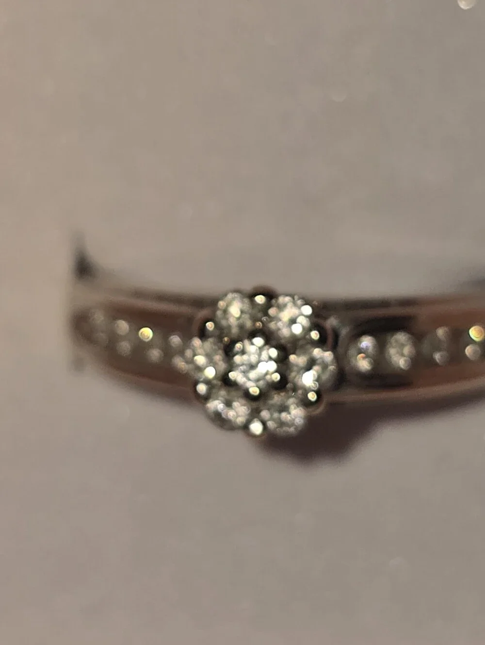 10K White Gold Genuine Diamond Cluster Ring Size 8 Natural Diamonds